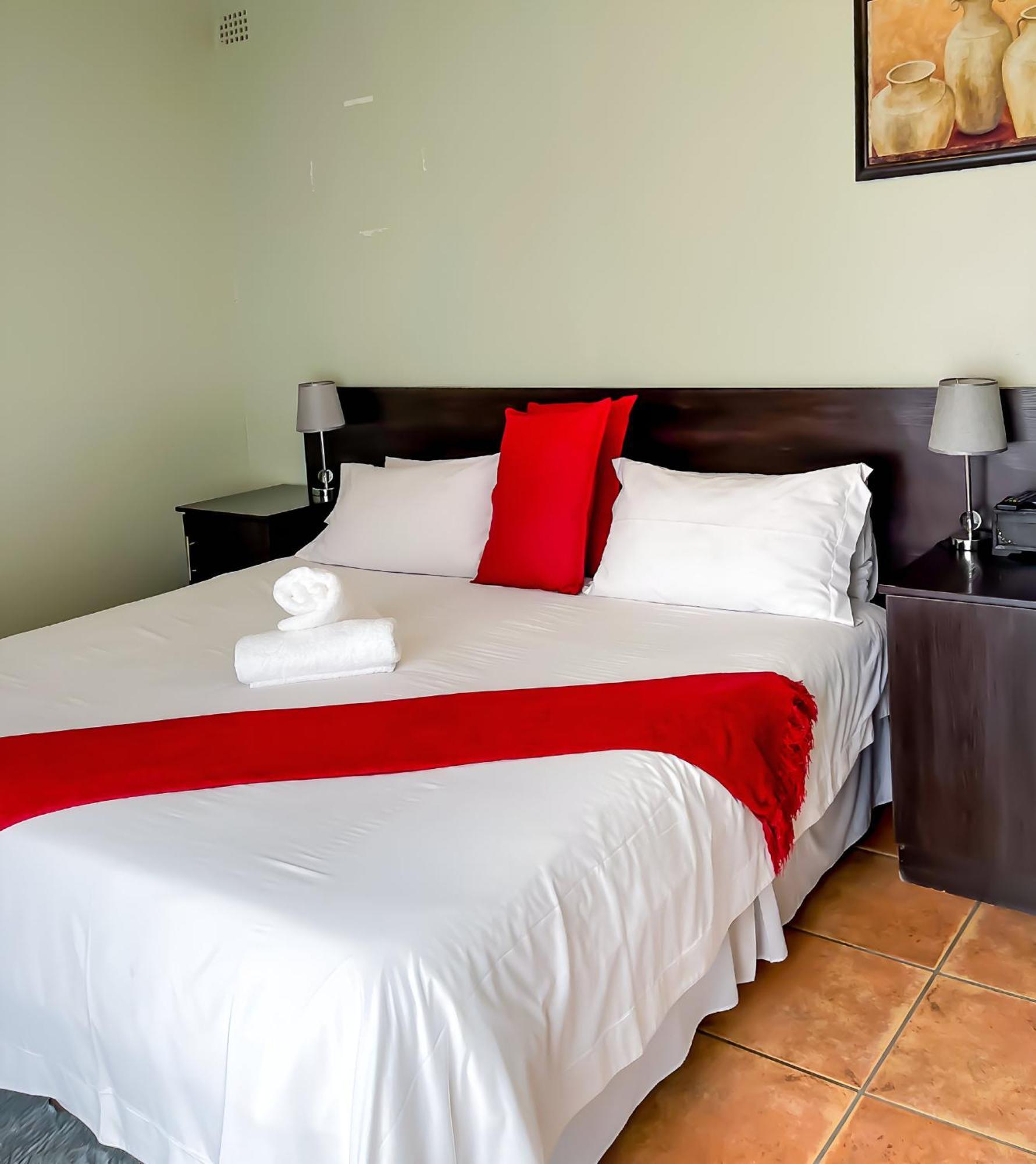 Oasis Of Life Guest House Witbank Ngoại thất bức ảnh
