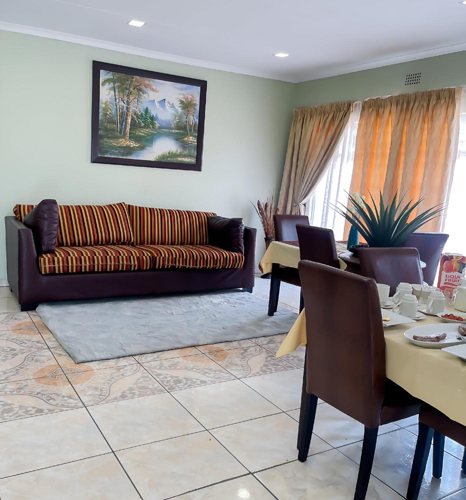 Oasis Of Life Guest House Witbank Ngoại thất bức ảnh