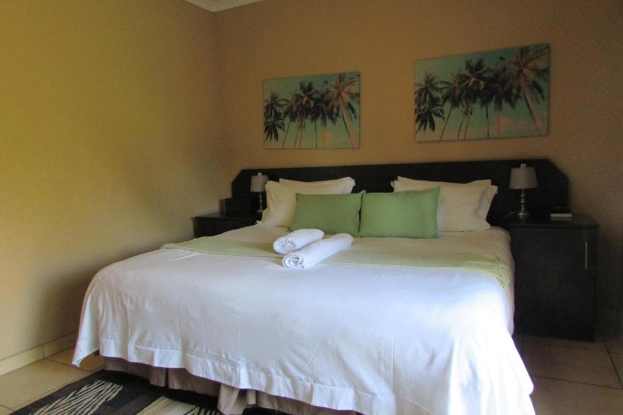 Oasis Of Life Guest House Witbank Ngoại thất bức ảnh